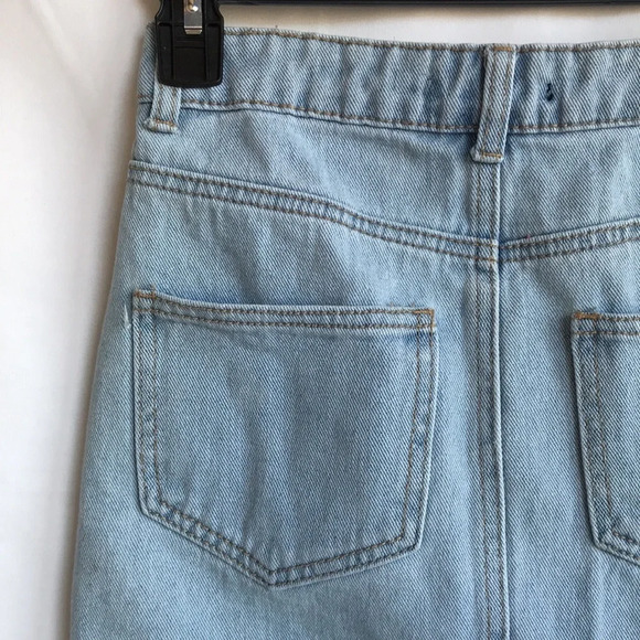 Forever 21 light wash denim skirt, size S - Picture 7 of 11